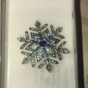 Silver tone Crystal Snowflake Pin Brooch